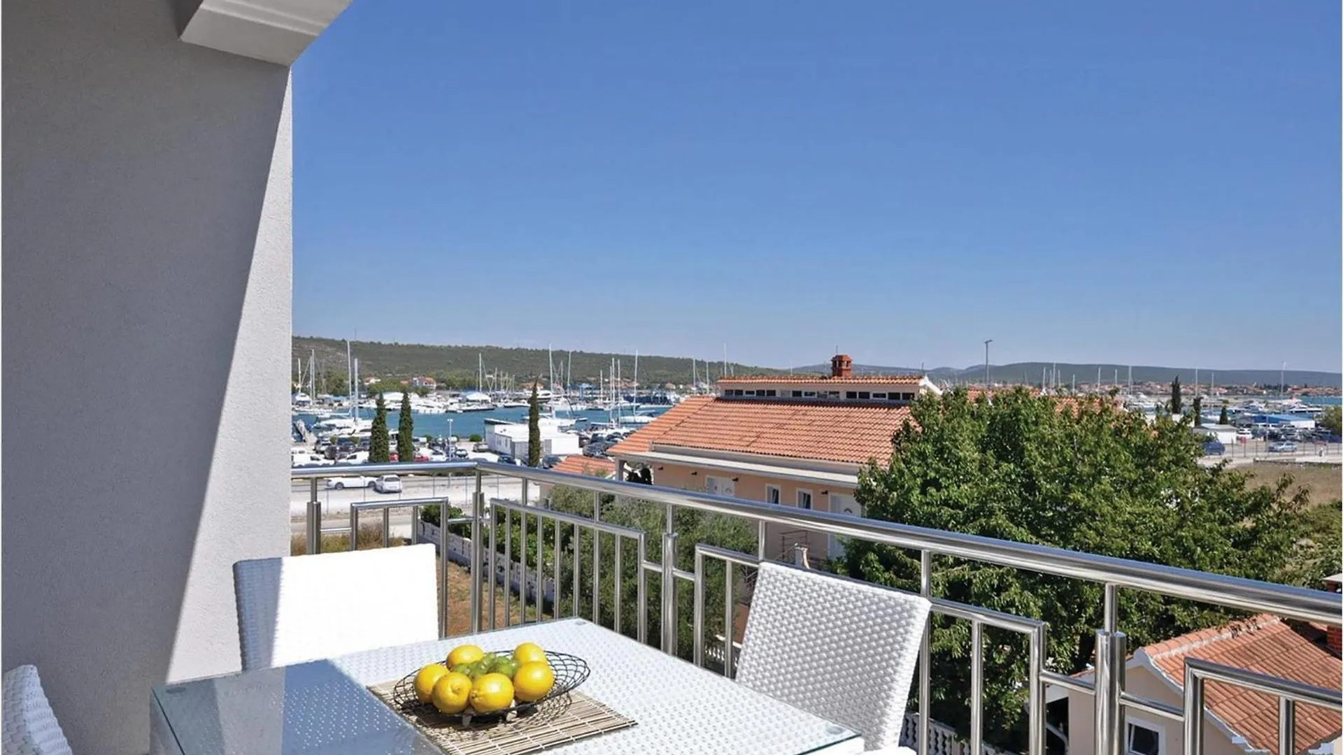 1 Bedroom Lovely Apartment In Bibinje Croatia