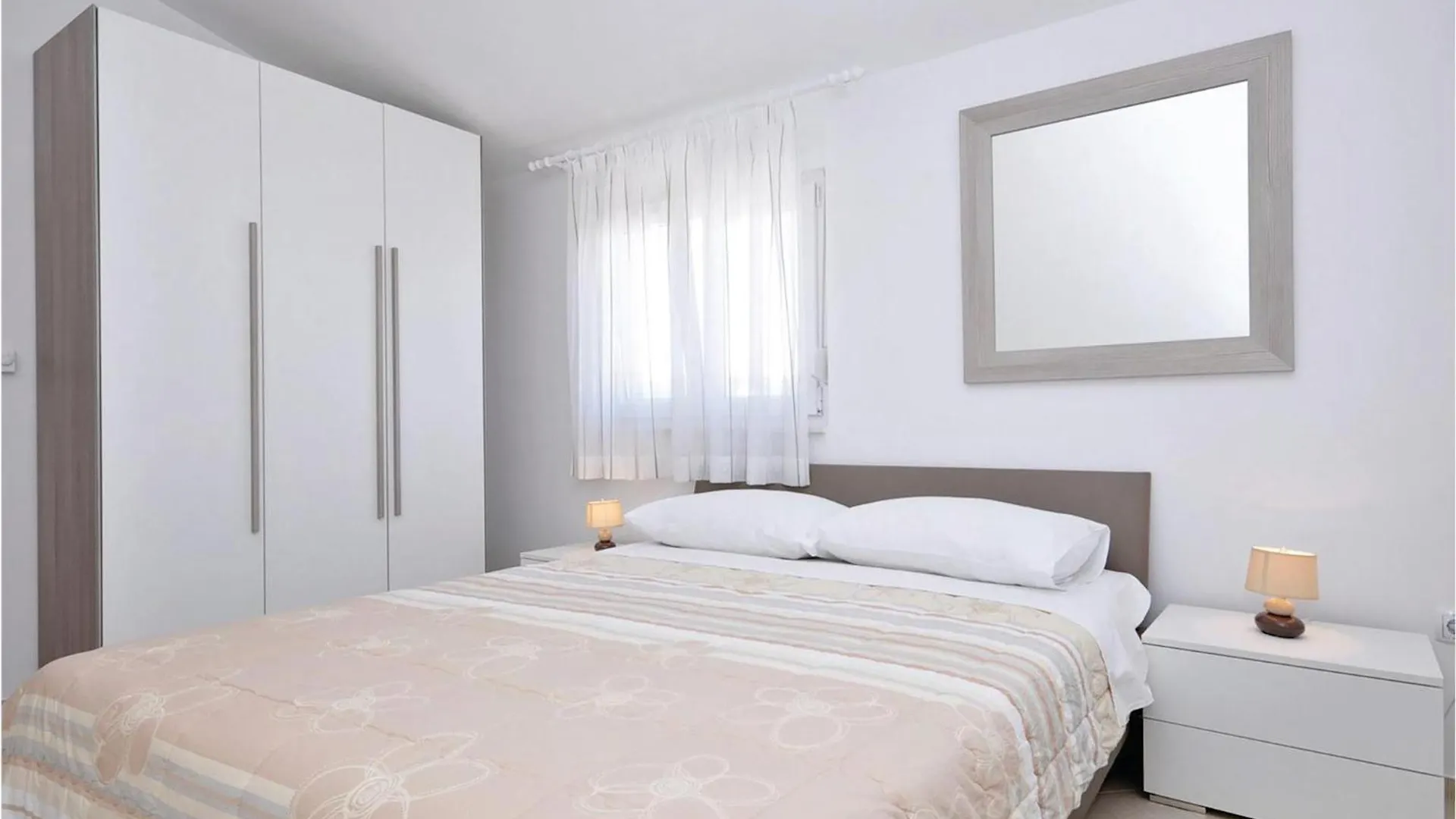 1 Bedroom Lovely Apartment In Bibinje
